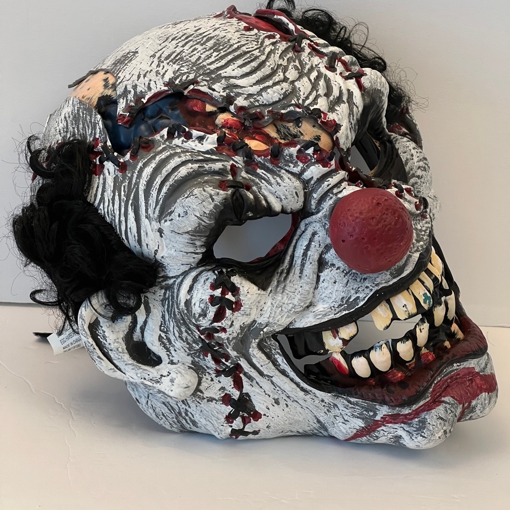 Halloween Mask - In Stitches Face Ripper Mask with Tear away face.